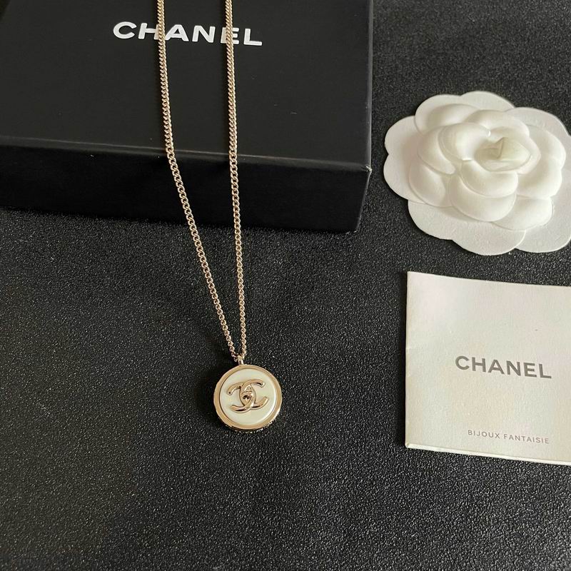 Chanel Necklace 07yxs27